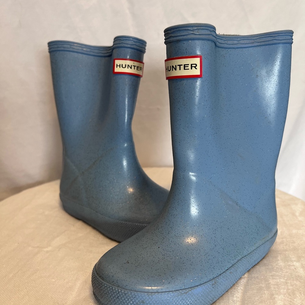 Hunter Classic Blue Waterproof Boots for Kids. Size 7. - Picture 8 of 8